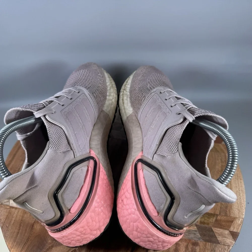 Adidas Womens‎ UltraBoost 20 EG0725 Purple Running Shoes Sneakers Size 7.5